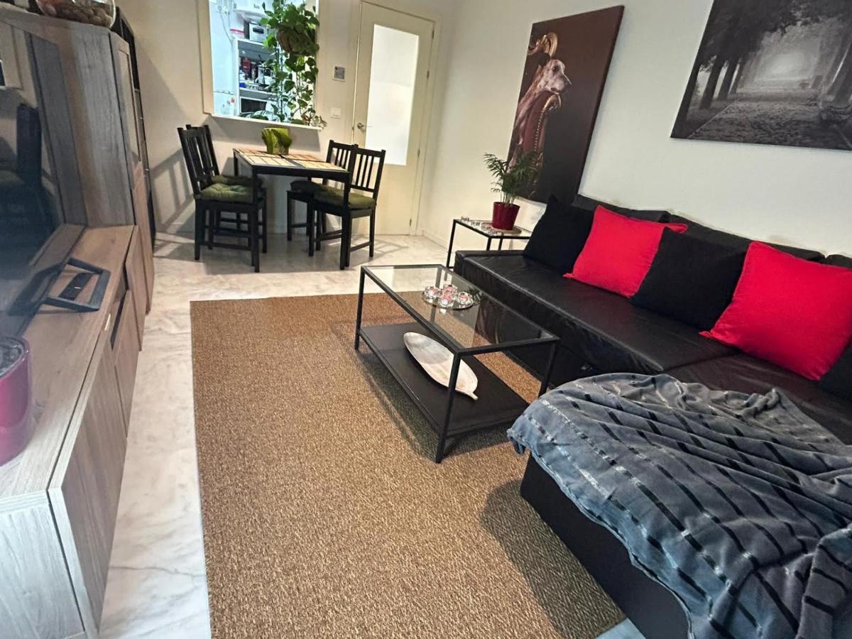 Apartamento Suite Torre Alta Parking Gratis Seville Exterior photo