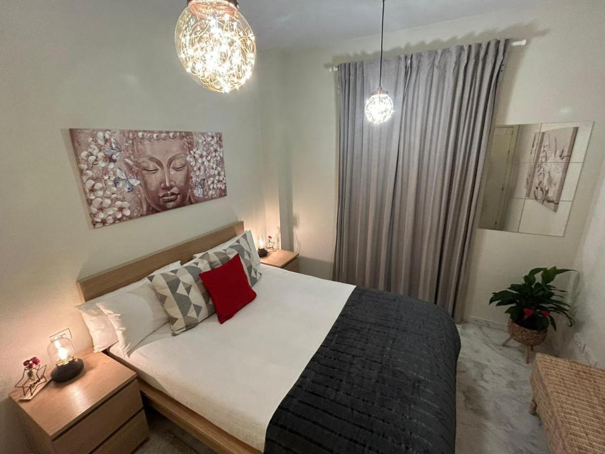 Apartamento Suite Torre Alta Parking Gratis Seville Exterior photo
