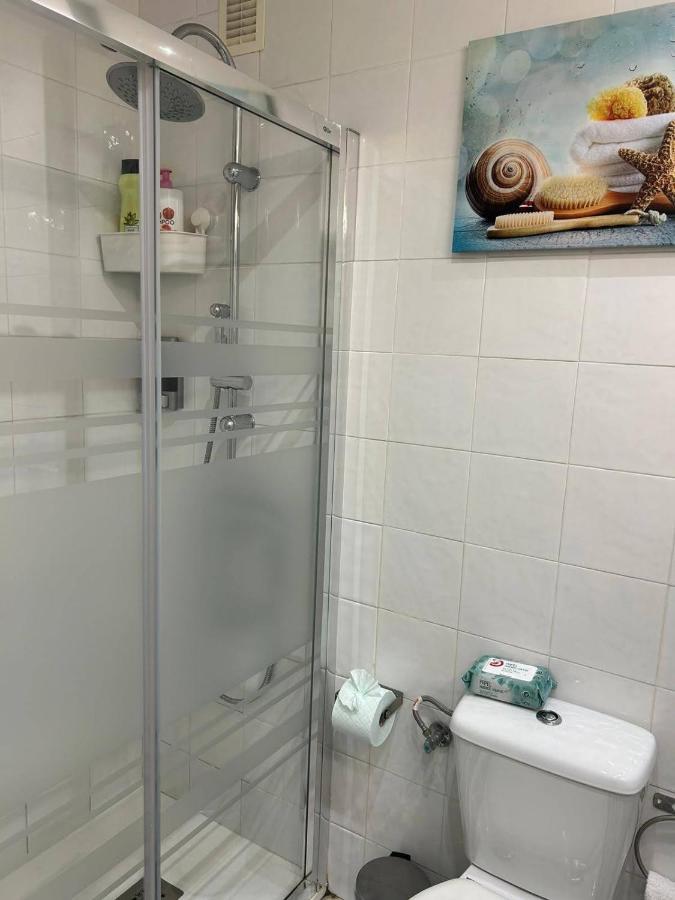 Apartamento Suite Torre Alta Parking Gratis Seville Exterior photo